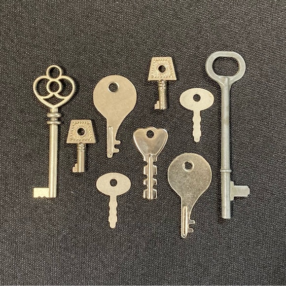 Vintage Silver Keys Lot Set of 9 - Picture 2 of 8